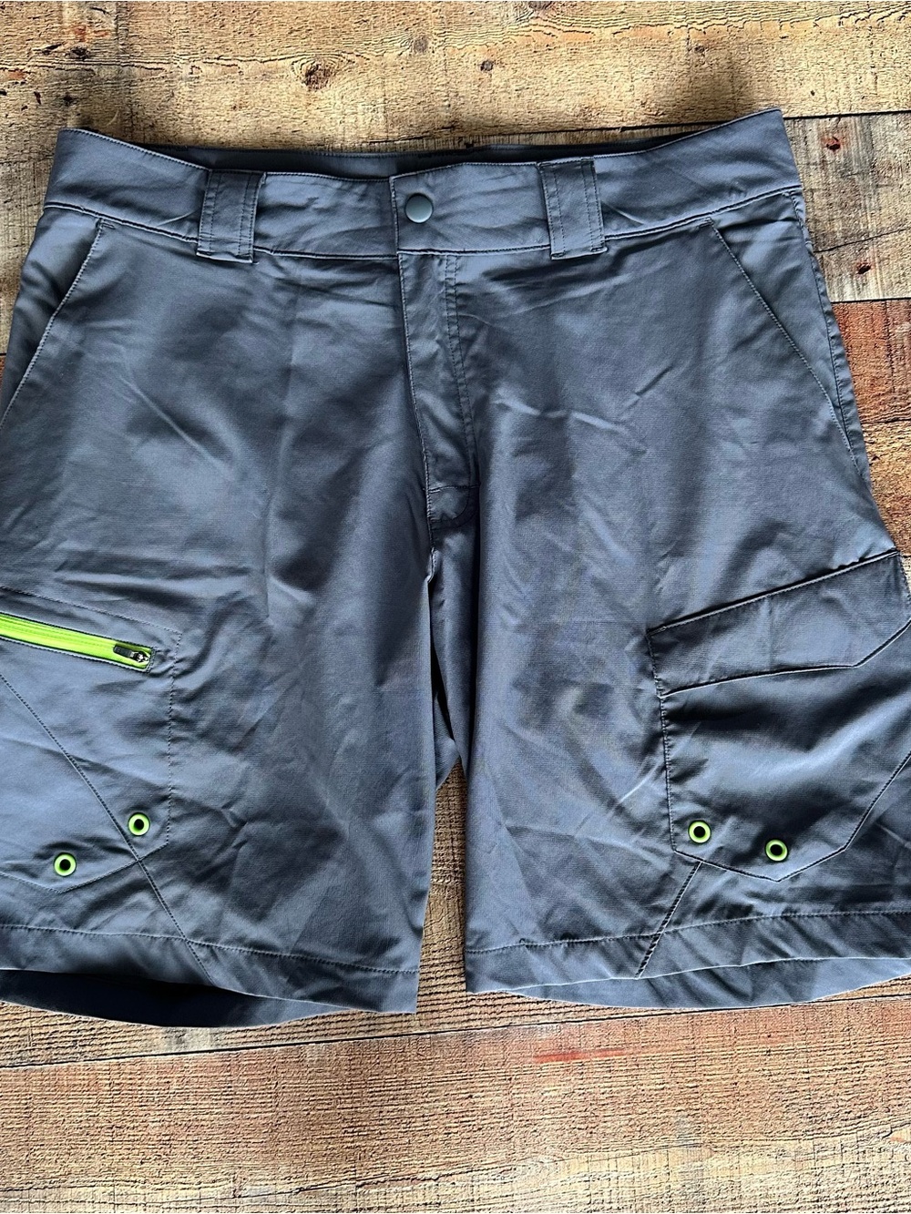 Bass Pro Shops Gray fishing Cargo Shorts with Lime Accents